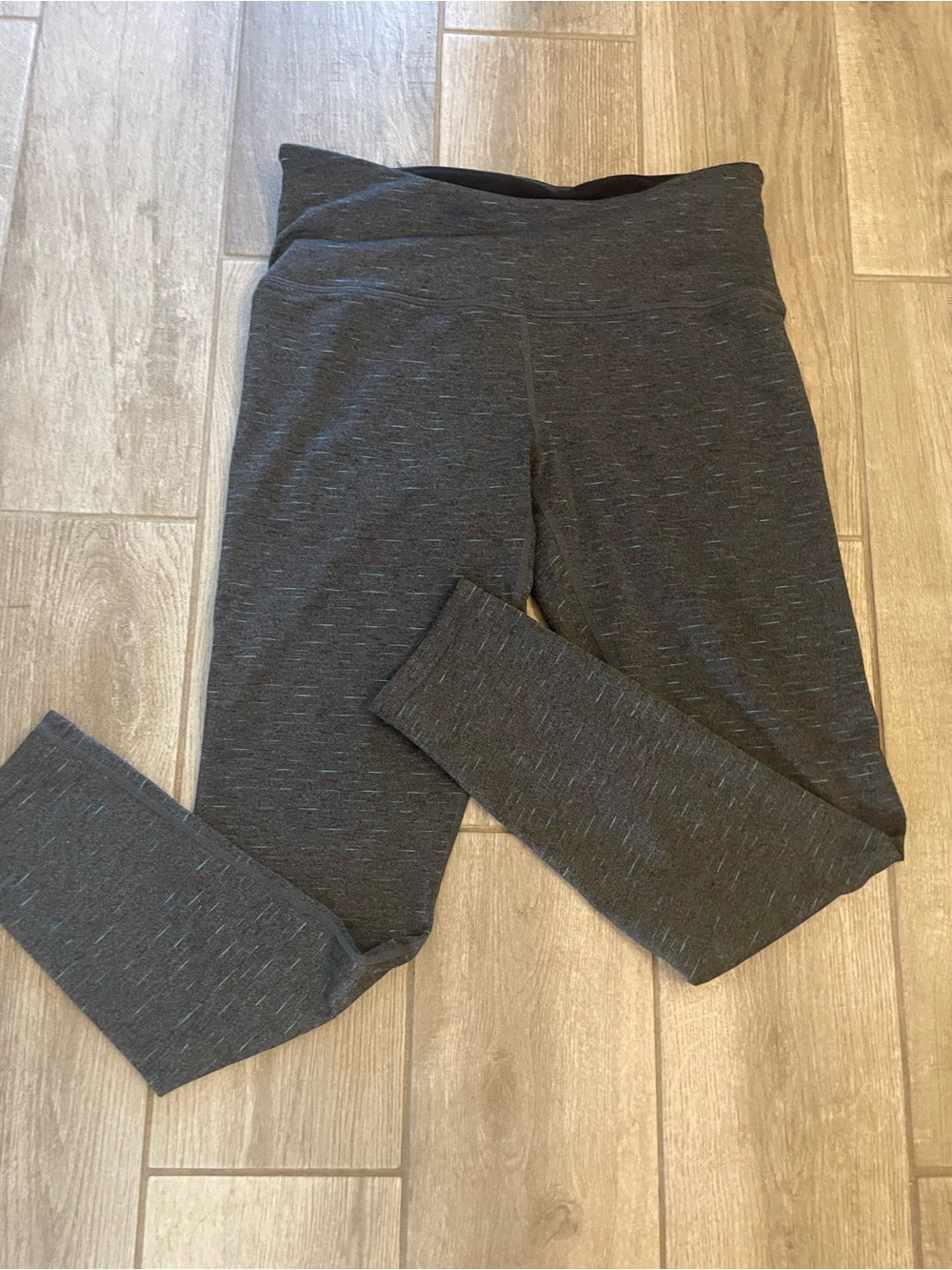 Tuff Athletics leggings Size M.  Great condition , dark gray